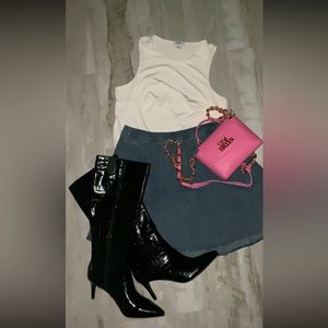 Denim pleated skirt is a must have for the summer